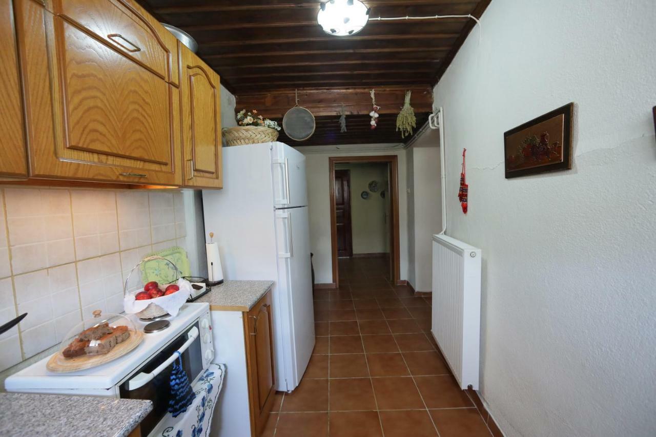 Dora'S House At Agios Germanos Prespes Guest House Exterior photo